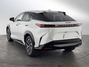 SUV électrique compact de luxe d'occasion 2023 RZ 450e Édition Premium - Product Image 3