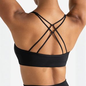Soutien-gorge de sport grande taille pour femme, col en V profond, dos croisé, bretelles à anneaux, haut de yoga et de gym très extensible, personnalisable sur le devant - Product Image 6