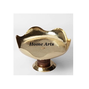 Bol décoratif en aluminium au design fantastique, taille personnalisée, forme carrée, pour servir des chocolats et des dattes - Product Image 6
