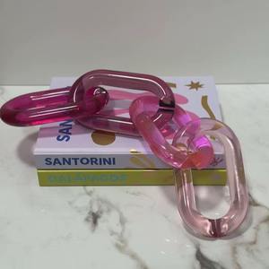 Eslabones de Cadena de Resina Ligera de Calidad de Exportación para Uso Decorativo, Ideales para Decoración de Habitaciones y Estilo de Fiestas a Precio de Mayoreo - Product Image 1