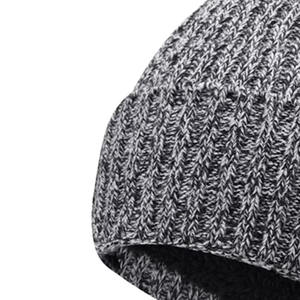 Gorros de Punto de Color Sólido Premium Unisex, Impresión de Logotipo Personalizado, Impresión Digital Disponible, Todos los Colores y Tamaños, Estilo Urbano Común - Product Image 3