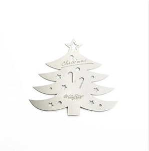 Marque-pages en métal personnalisé Cadeaux de Noël Signets flocons de neige amour papillon Boîte mignonne pour enfants en tissu Père Noël électrique - Product Image 1