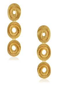 Boucles d'oreilles halo plaquées or de qualité supérieure et élégantes - Product Image 2
