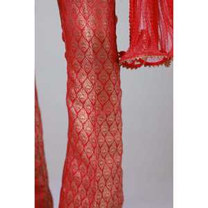 Vestidos Elegantes con Diseño Floral Brillante y Vibrante - Product Image 2