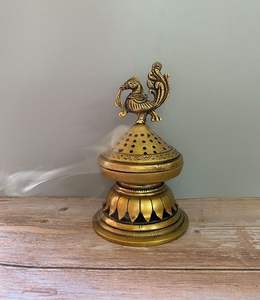 Heavy Duty Brass <b>Bakhoor</b> <b>Burner</b> Suitable For Strong Incense Diffusion And Long Duration Home Aromatherapy - Product Image 2