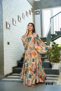 Élégant entièrement évasé conceptions traditionnelles numérique imprimé vêtements ethniques superbe Kurti costume/robe mariages fêtes en gros - Product Image 4