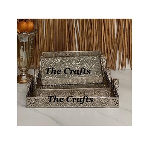 Ensemble de plateaux de service à dessert en aluminium au design moderne, trois tailles différentes, plateau à chocolat pour événements et fêtes aux meilleurs prix - Product Image 1