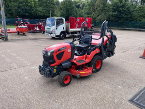 รถตัดหญ้าแบบนั่งขับ Kubota G261 HD High-Dump สีส้ม รถตัดหญ้าแบบนั่งขับขนาดกะทัดรัด เครื่องตัดหญ้า G231 รถแทรกเตอร์อเนกประสงค์สำหรับฟาร์มและสวนผลไม้ - Product Image 5