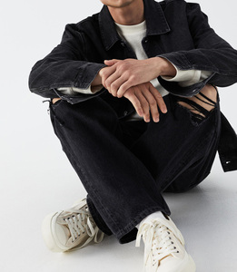 Jean droit vintage confortable, durable et léger pour homme – Idéal pour l'été et les aventures en plein air - Product Image 6