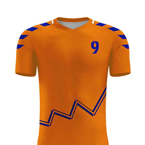 ชุดทีมฟุตบอลมืออาชีพกางเกงขาสั้นชุดทีมฟุตบอลแบบกำหนดเองระบายอากาศได้ชุดกีฬาแบบแห้งเร็วทนทานส่งจากโรงงาน - Product Image 4