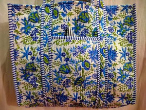 Sac fourre-tout fait à la main 100% coton pour femmes imprimé floral sac à bandoulière à la mode et à la mode avec fermeture à glissière pour une utilisation toute l'année - Product Image 3