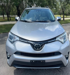 Toyota RAV4 XLE 2017 Usado, Económico, con Volante a la Izquierda/Derecha - Product Image 1