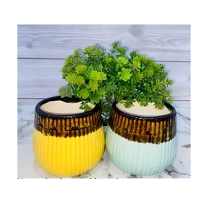 Jardinière en céramique avec appel fait main ajoute une sensation organique chaude à tout espace parfait pour mettre en valeur les plantes dans votre salon - Product Image 6