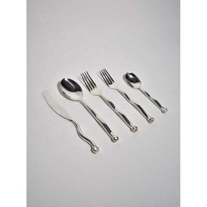 Nouvel ensemble de couverts plaqué or de haute qualité avec poignée faite à la main Couverts de luxe en acier inoxydable pour restaurant - Product Image 4