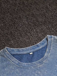 T-shirt Homme Décontracté Rétro de Haute Qualité avec Impression Sérigraphiée, Lavage Acide, Coton, Vêtements Vides Personnalisables, Logo Personnalisé, Coupe Oversize, Style Vintage - Product Image 3