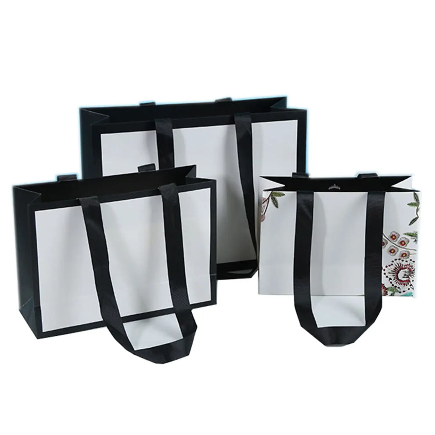 Luxury Brand Custom Logo Gift Paper Bag For Clothes Matte Garment Clothing Boutique Packaging Bags With Ribbon Handles