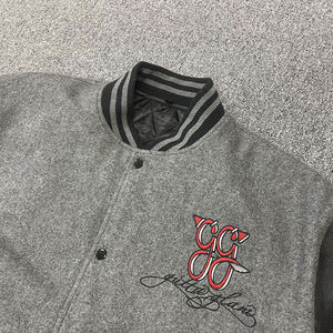 Chaqueta Universitaria de Motociclista Personalizada de Lana de Alta Calidad con Cuello Alto y Logotipo Bordado en la Parte Delantera - Product Image 5