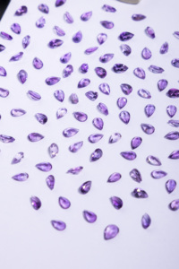 Vente en gros de pierres précieuses en améthyste naturelle de qualité AAA du Brésil, 7x5 mm, pierres de quartz en vrac en forme de poire pour la fabrication de bijoux - Product Image 2