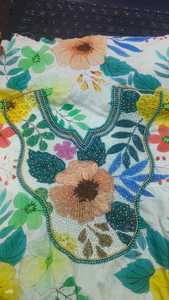 ชุดเดรสผ้าคอตตอนแขนยาวถึงพื้นปักลายดอกไม้แบบเรียบง่ายหรูหราพร้อมลูกปัดสำหรับงานปาร์ตี้ - Product Image 3