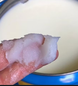 Premium White Refined Petroleum Jelly for Skin Care and Moisturizing Cosmetic Grade - Product Image 5