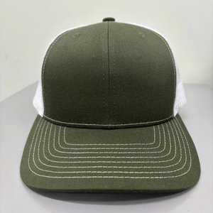 Sombreros de camionero verdes ajustables de alta calidad, gorras de camionero en blanco personalizadas estilo OEM logotipo personalizado de marca en Vietnam - Product Image 1