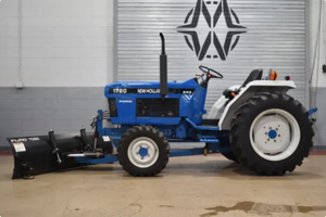 CONDUCCIÓN - VEHÍCULO USADO CON VOLANTE A LA IZQUIERDA |   CONDUCCIÓN DERECHA |   TRACTOR NEW HOLLANDDDSS 1720 DE 1996 - Product Image 5