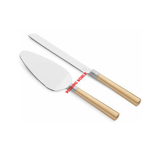 Serveur de gâteau en métal au design personnalisé de haute qualité, fait à la main, de concepteur, nouveaux couverts, serveur de gâteau décoratif classique et élégant - Product Image 4