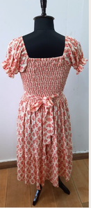 Robe midi à nœud floral d'inspiration vintage avec manches bouffantes, taille smockée et style bohème chic d'été, robe bohème élégante - Product Image 4