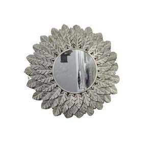 Espejo de Pared Decorativo de Metal Plateado con Diseño de Ojo, para un Aspecto Elegante en el Hogar, Mesa de Tocador, Baño - Product Image 3