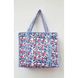 กระเป๋าโท้ทผ้าฝ้ายบุซิปพิมพ์ลายดอกไม้แบบแฮนด์บล็อก ขนาด 14x16 นิ้ว - Product Image 5