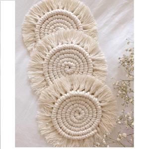Dessous de verre en coton macramé moderne fait à la main Organisateur de décoration d'intérieur écologique Couleur personnalisée Tapis et tampons mignons - Product Image 2