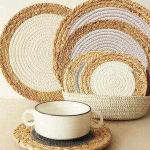 Best Quality Wholesale Natural Round <b>Woven</b> <b>Coaster</b> Wicker Rattan <b>Coasters</b> Heat Resistant Rattan <b>Coaster</b> with Holder - Product Image 2