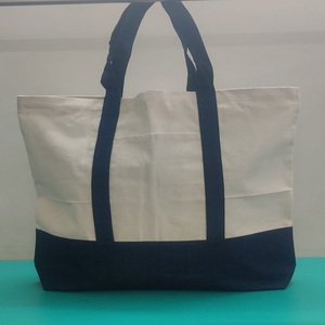 กระเป๋าผ้าใบสะพายข้างด้ามจับยาวเป็นมิตรต่อสิ่งแวดล้อมมีสไตล์พิมพ์โลโก้ตามสั่งขอบสีดำสำหรับช้อปปิ้งของขวัญการใช้งานขององค์กร - Product Image 4