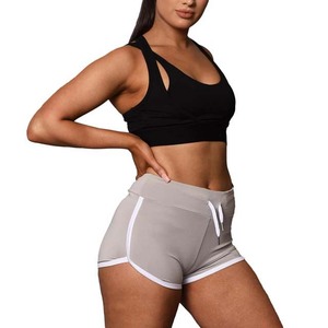 Ropa de dormir para mujer, pantalones cortos deportivos con sujetador deportivo, logotipo personalizado al por mayor, listo para enviar - Product Image 4