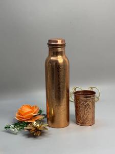 Nueva botella de agua de diseño para agua potable y almacenamiento de jugo Botella de agua de cobre de metal a un precio asequible - Product Image 2