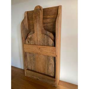 Grande planche à découper en bois poli fait à la main élégante ferme rustique fonctionnelle parfaite pour servir des aliments sculpture légumes - Product Image 1