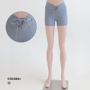 Shorts de yoga à compression taille haute |   Taille élastique avec cordon de serrage pour un effet ventre plat |   Spandex et nylon respirants |   Logo personnalisé OEM ODM - Product Image 2