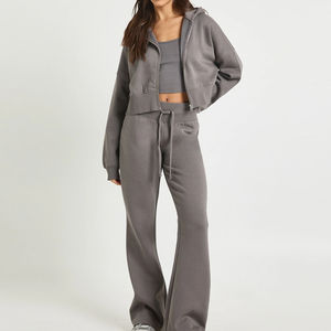 High Quality Women Tracksuit Featuring A <b>Cropped</b> <b>Zip</b> <b>Up</b> Hoodie Casual Fit For Bulk Buyers With Elastic Waist And Drawstring 2024 - Product Image 1