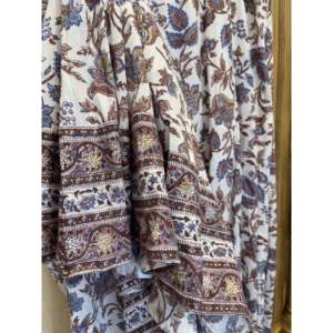 VESTIDO ANOKHI ANARKALI - POETRY, Ropa Étnica India de Algodón y Georgette Dibujada a Mano, Estilo Pakistaní, Salwar Kameez - Product Image 3