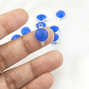 Colgante redondo de calcedonia y ónix verde de Aqua, abalorio de bisel de piedras preciosas chapado en oro para la fabricación de joyas, joyería piramidal - Product Image 3