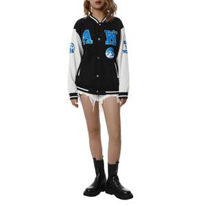 Chaqueta universitaria de invierno con letras de béisbol y manga con diseño de bordado de logotipo personalizado de alta calidad OEM al por mayor para mujer - Product Image 4