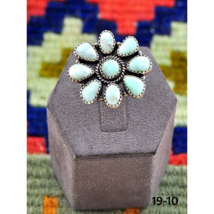Bague ajustable en argent sterling et turquoise Paloma d'inspiration sud-ouest, bijou tendance en acier inoxydable avec sertissage clos, cadeau idéal - Product Image 1