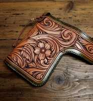 Dompet Lipat Dua Kulit Asli Buatan Tangan Dengan Emboss Bunga Gaya Vintage Penutup Tali Unisex Dompet Pendek Untuk Penggunaan Sehari-hari