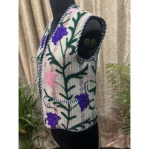 Chic Professional Outer Wear Chic Kantha Jacket with Embroidered Suzani Decoration Filled with Cotton - Product Image 3