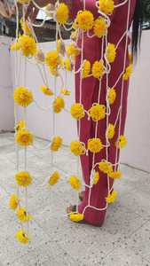 Dupatta nupcial floral de tradición elegante con perlas para ceremonia Haldi Mehndi y velo de novia de flor amarilla Dupatta para regalar - Product Image 2