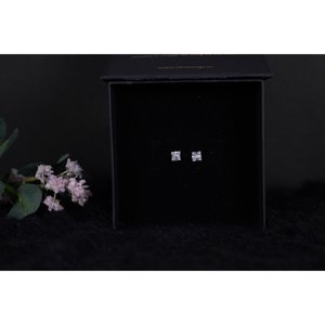 SILVERINGS 925 STERLING ROSE GOLD PRINCESS CUT DIANA ZIRCON BEZEL SETTING GEOMETRIC STUD EARRINGS ต่างหูทรงเรขาคณิต ดีไซน์ทันสมัย ​​ไดอาน่า ซิร์คอน ซิล - Product Image 2