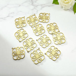 Plata de ley hecha a mano chapada en oro flor geométrica encanto DIY hacer colgante collar al por mayor encontrar joyería - Product Image 1