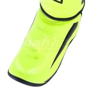 Espinillera de Boxeo de Primera Calidad con Soporte Confiable, Material Transpirable y Movimiento Fácil - Product Image 4