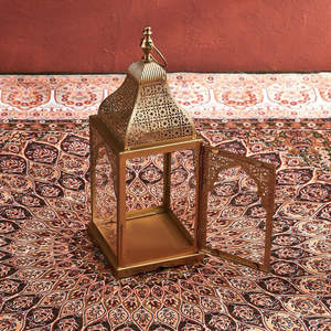 เชิงเทียนโลหะสีทองดีไซน์พิเศษสำหรับรอมฎอนปี 2026 สำหรับตกแต่งโต๊ะและพื้น - Product Image 3