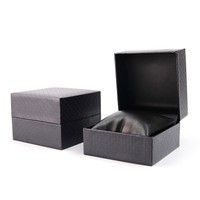 Boîte cadeau pour montre en cuir PU grain diamant, étui d'emballage carré avec coussin et logo personnalisé